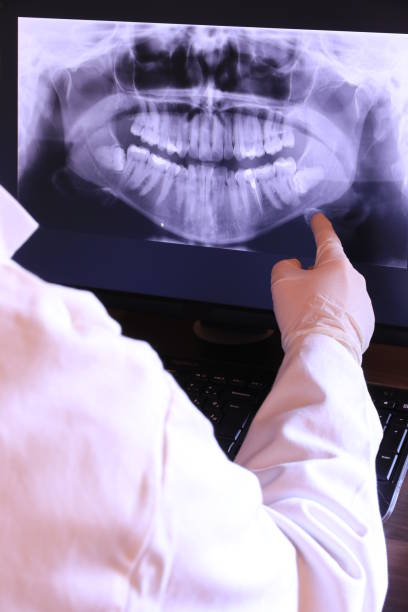 Best Weekend Emergency Dentist in Baraga, MI
